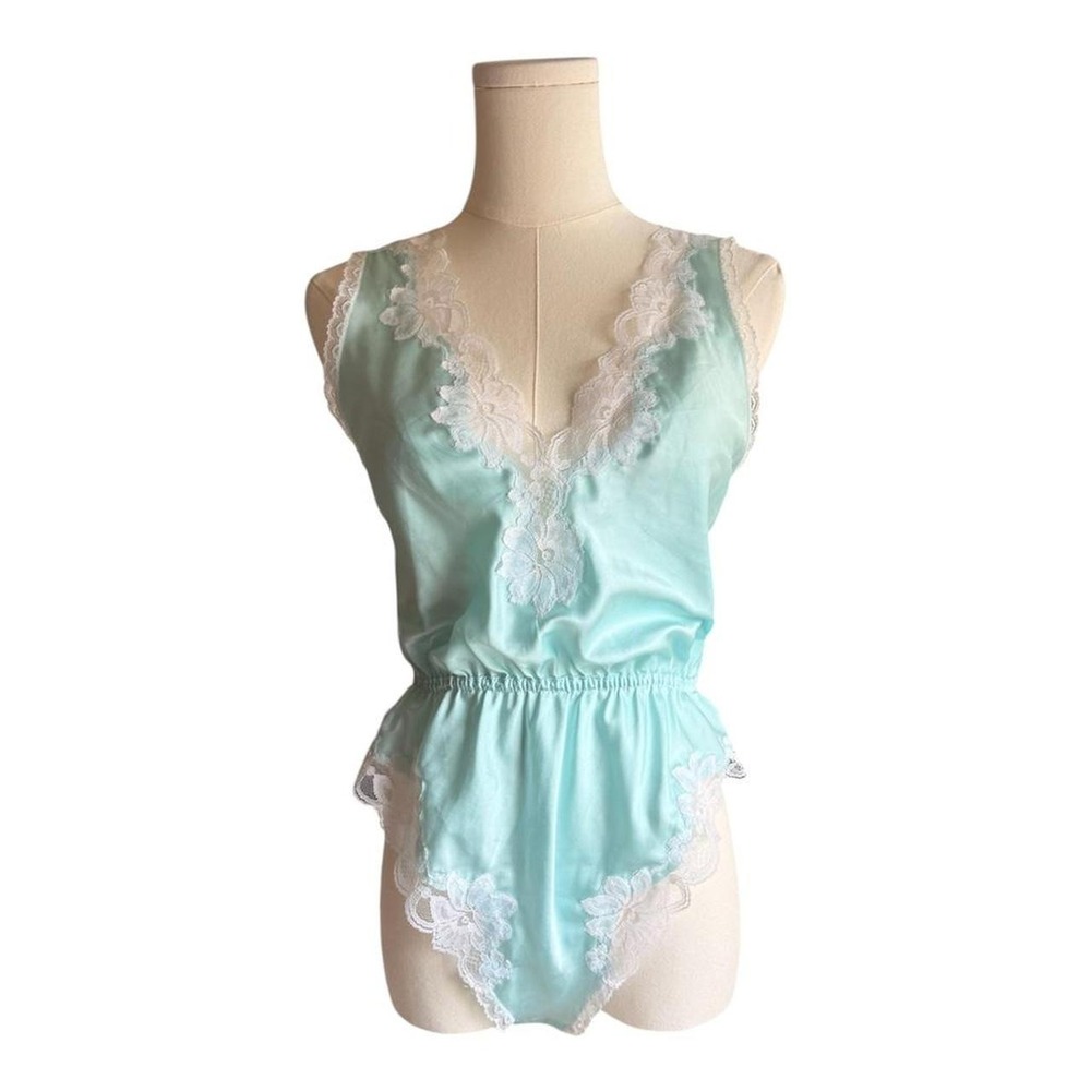 Vintage Miss Elaine Blue Lace Bodysuit with white lace Trim